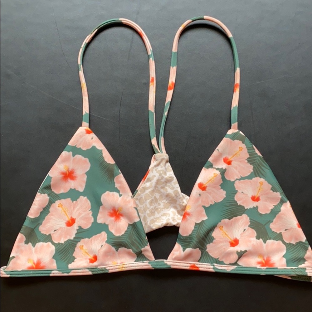 ACACIA SHAKA TOP